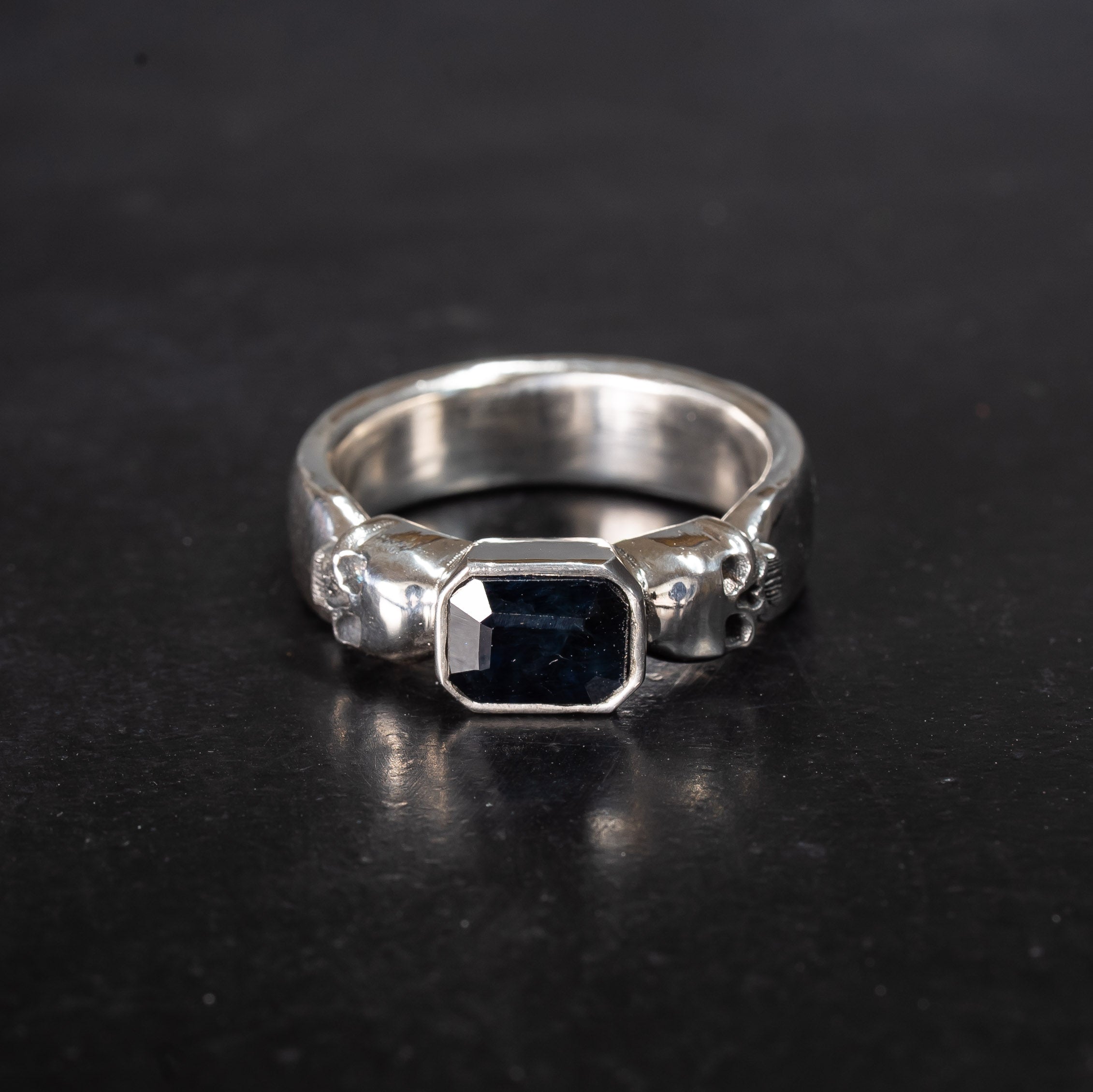 Alternative mens ring with black sapphire 