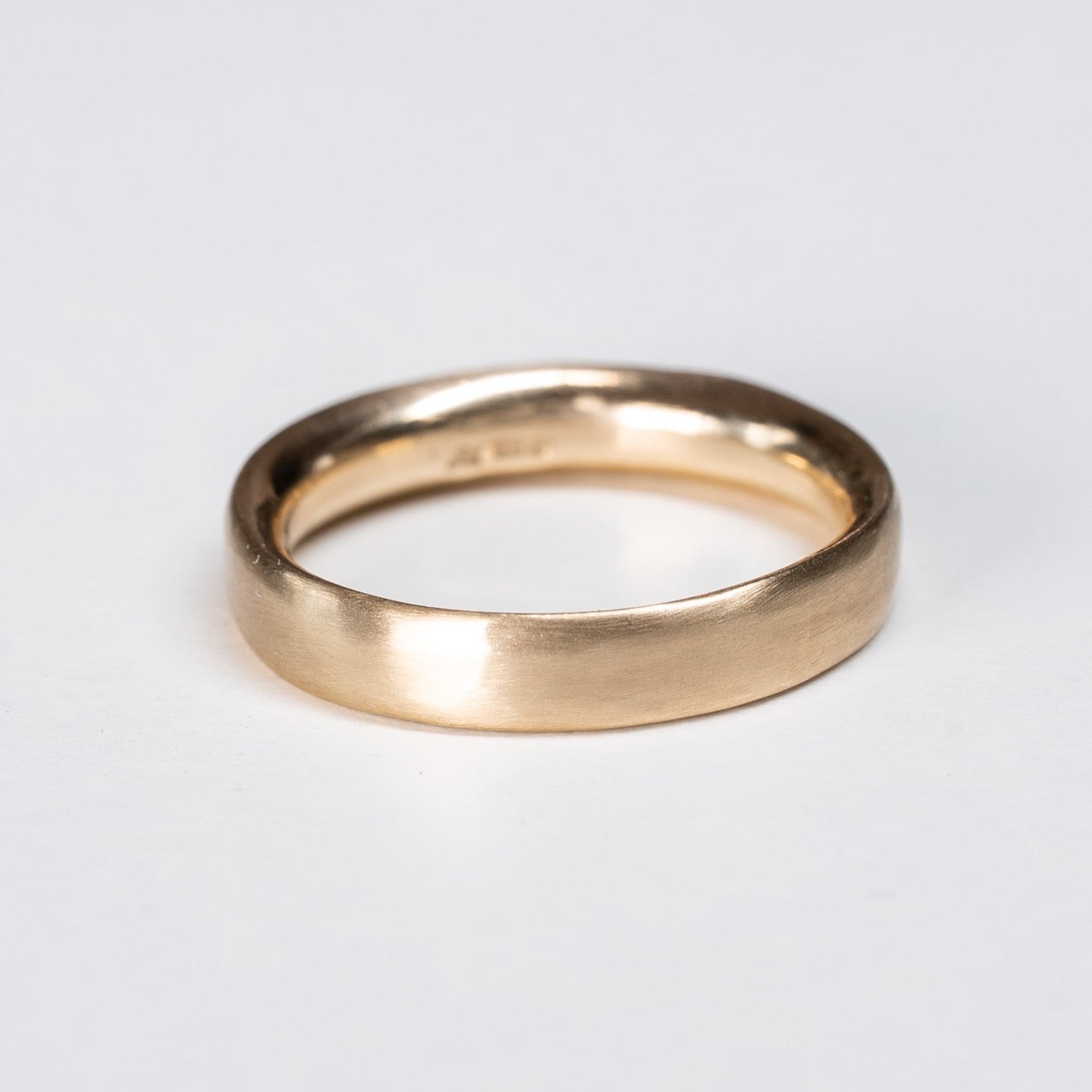 Classic gold wedding ring